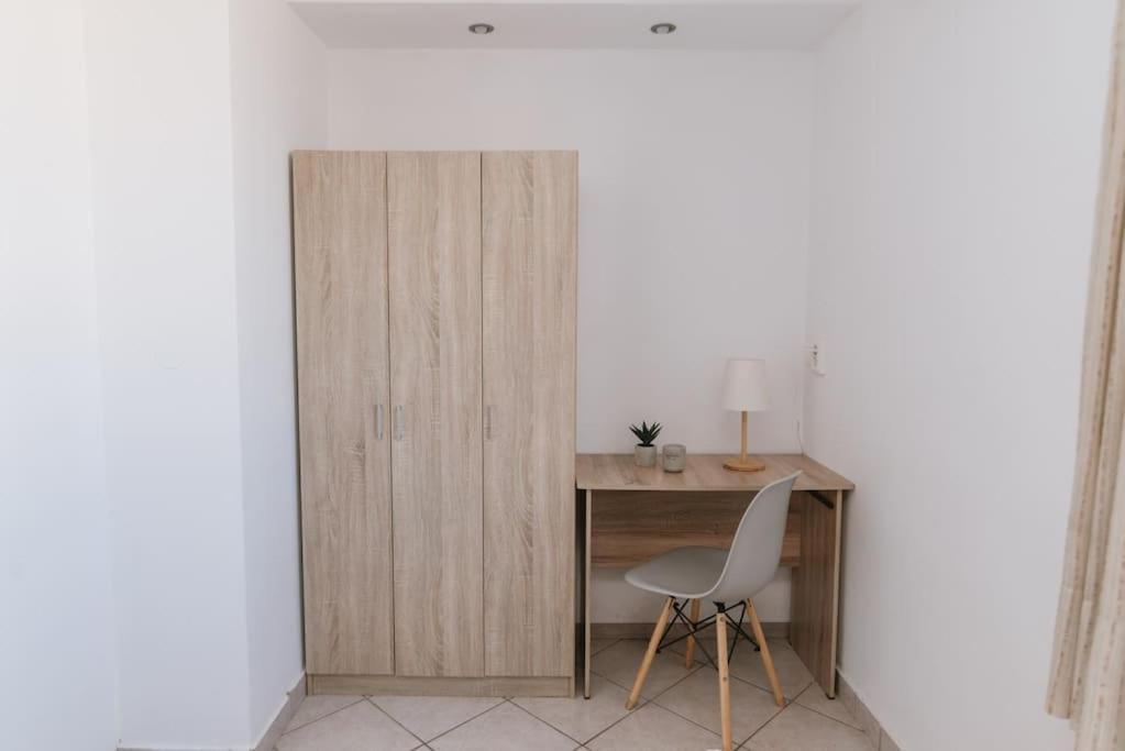 Sunny Apartment For Couples & Friends In Centre Heraklion (Crete) Exterior foto