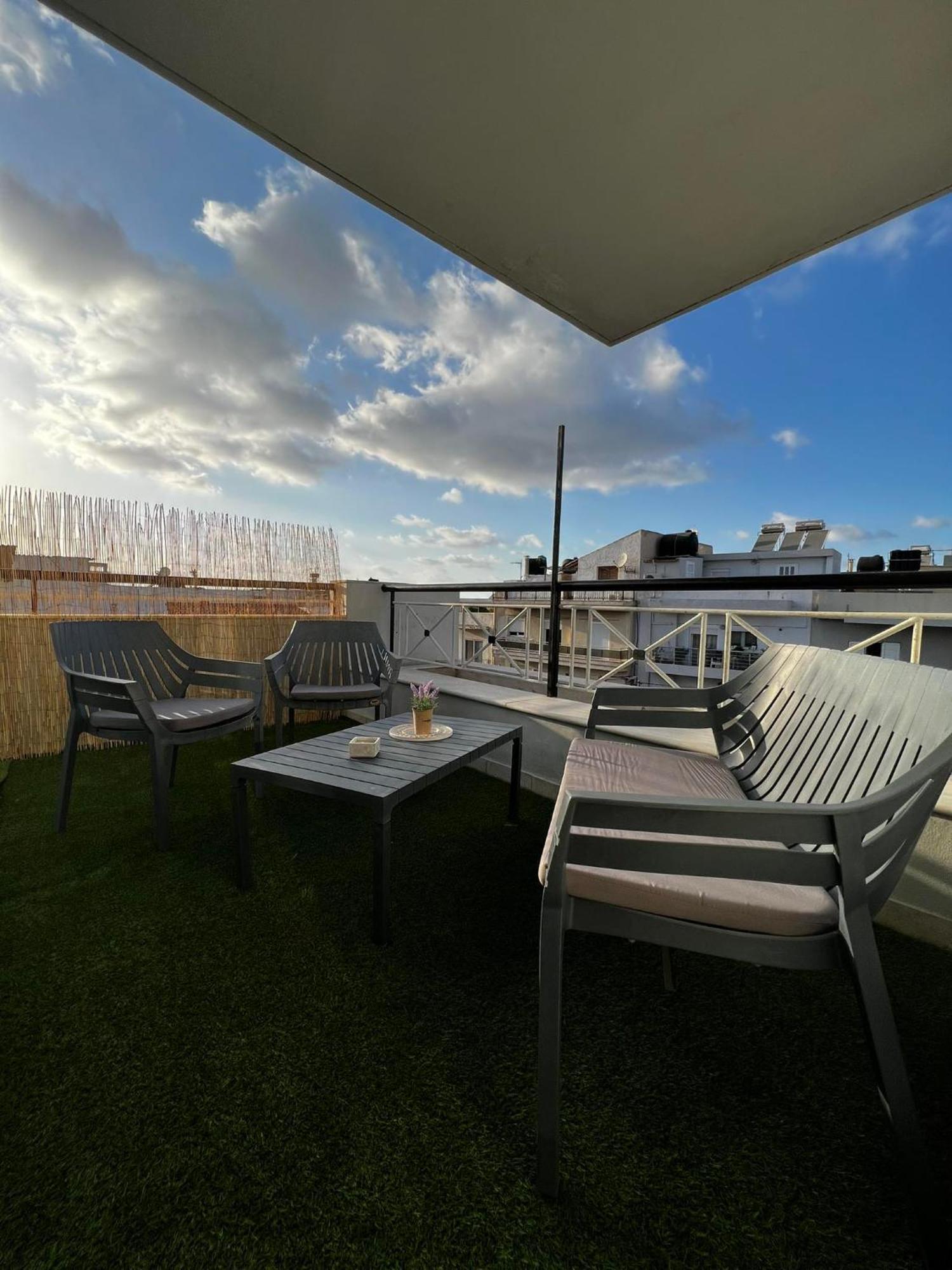 Sunny Apartment For Couples & Friends In Centre Heraklion (Crete) Exterior foto