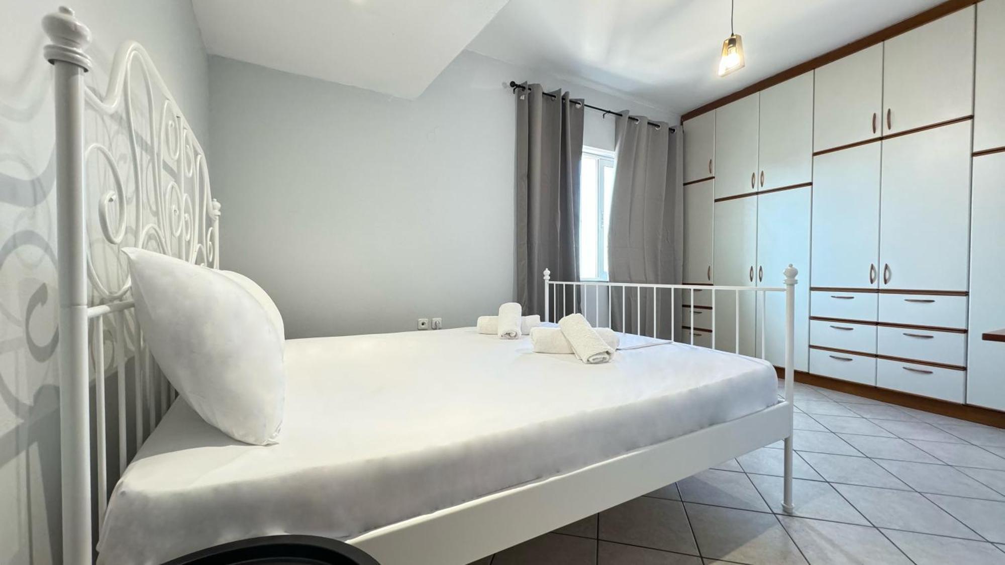 Sunny Apartment For Couples & Friends In Centre Heraklion (Crete) Exterior foto